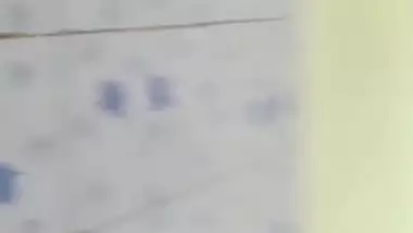 Village bhabhi nude recorded by lover viral sex video