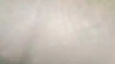 Man fills a brothel whore’s cunt with cum in Bangla sex