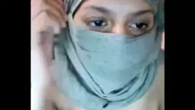 Chubby hansikha bhabhi nude infront of cam