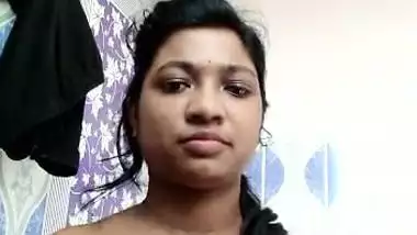 Malayali chechi nude show of her Big boobs and Pooru