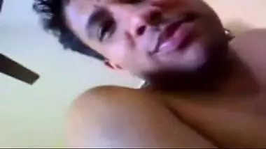 Delhi amateur bhabhi records sex mms with neighbor