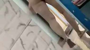 Mom cleaning bathroom in naked caught by son