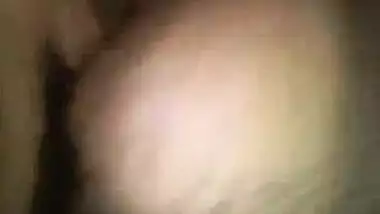 Hubby’s dream of making MMS sex video clip with wife comes true