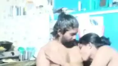 Horny Paid Desi Cpl Shows Blowjob and Romance on Vc Part 2