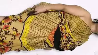 Mature wife in saree in porn sex with husband
