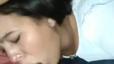 Man records his desi sex MMS of a randi sucking his dick