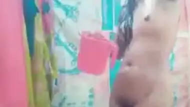 Desi chick is irresistibly fascinating and man films her naked XXX body