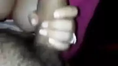 Sexy desi girl sucking cock deepthroat