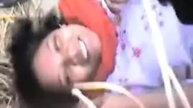 Bangla girl samina fucked in picnic recorded by another