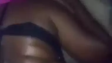 මනුස්සයා නැතිව තනියම ඉන්න ලොකු පුංචිව මෝල් කරලා බැලුවා