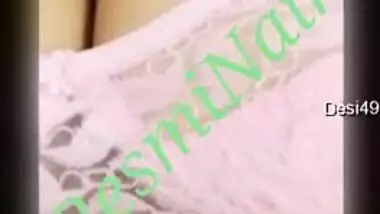 Lustful Desi mature poses for XXX webcam playing with her nipples