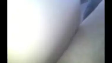 Big boobs & big ass girlfriend blowjob in car