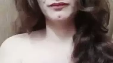 Pakistani wife with small XXX boobs talks naked to her Desi client