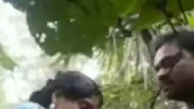 Desi village couple sex in jungle recorded
