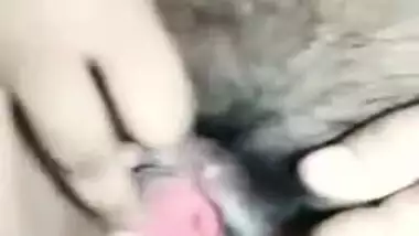 Horny Desi Girl Play With Boobs and Masturbating & cum too Much