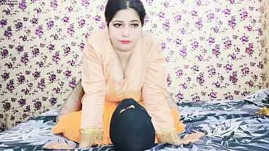 My Muslim stepsister caught me jerking off and handjob my dick in my bedroom