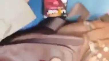 Pakistani porn of a hijabi girl sucking a dick in a bus