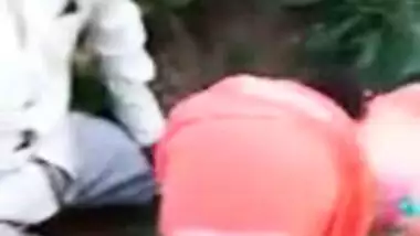 Prosi hindu ki jwan beti ki tight chut sarso me khub choda