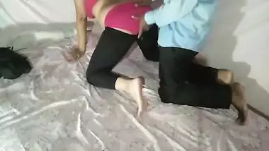 Jungle Me Mili Dost Ki Maa Ko Ghar Lakar Choda - Fuck My Stepmom