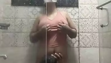 Huge Boobs In Pyasi Latika Ki Chudai Pani Me Bhiga Kar Ufff Aaahhh Uhhhh Desi Girl Latika Porn Natural Tits Big Boobs Wet Body Shower