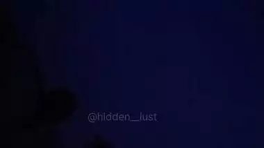 Sexy hotwife gets fuck by a bhel vendor in Indian MMS porn