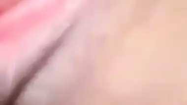 Desi whore exposes XXX body parts on cam filming close-up solo video