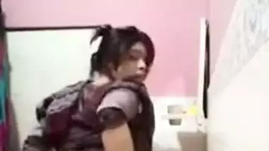 Horny Patna Girlfriend Shows Pussy & Ass To Tease Lover