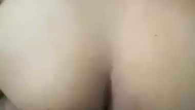 Guy drills his GF’s tight asshole in desi xxx MMS