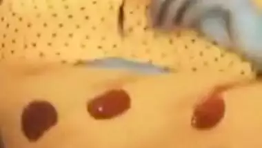 Busty Desi girl gets her XXX fat pussy fucked by her neighbour MMS