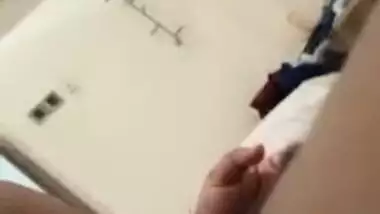 Desi chick gives a XXX blowjob for home collection but becomes MMS