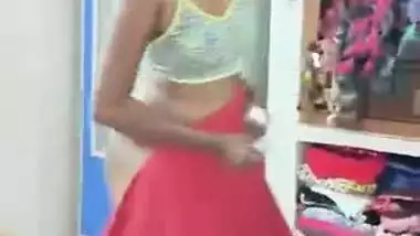 Swathi naidu bathing and wearing cloths record by lover new clip