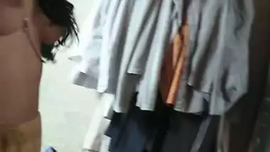 Cute bhabhi boob press by devar while topless