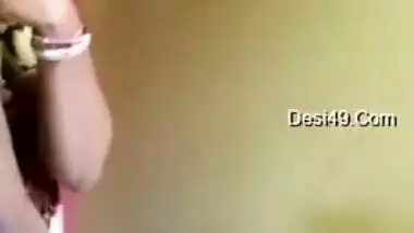 Taking excited Desi pussy to bed guy undresses her for subsequent sex