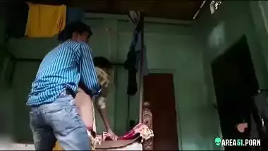 Indian beauty caught nailed by lover inside hotel in Desi mms video