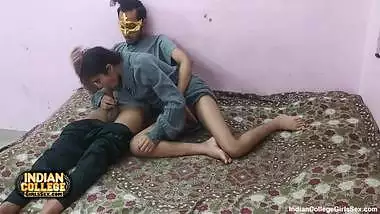 Indian Skinny College Girl Deepthroat Blowjob With Intense Orgasm Pussy Fucking