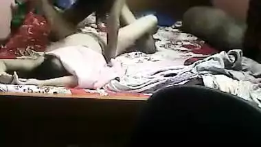 MMS video of swanky Desi girl who hooks up with her XXX penetrator