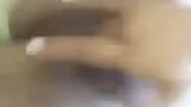 Amateur Desi chick passes a XXX exam in hot MMS self-fucking on camera