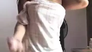 Wife from the Desi land doesn't feel shy to show off her XXX melons