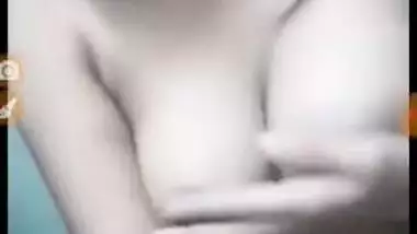 MILF is called by XXX lover who needs Desi to show off her pussy