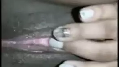 Indian teen squeezes XXX titties with hands that enter her sex hole