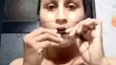 Sexy Paki nude show