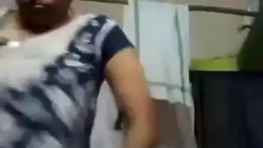 After shower hot Desi aunty with massive XXX jugs puts on clothes