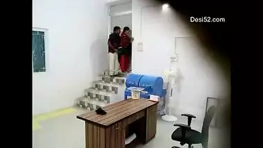 Desi housewife fucking by boss