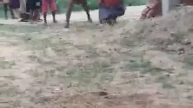 UP Village Woman Showing Pussy