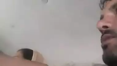 Rural desi lady kissed and boobs sucked in car