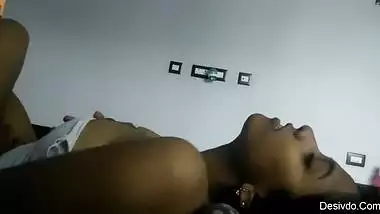 Sexy bhabhi Romantic Scenes Watch Her Debor and Join to Hardcore Fuck