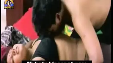 Unbelievable scene – young desi boy and plump hot mallu aunty secret s