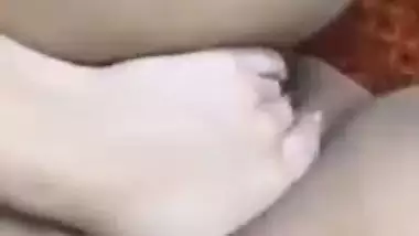 A horny girl gives a mindblowing blowjob in a desi sex video