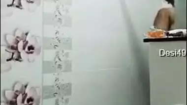 Pregnant aunty of Indian origin puts on clothes after taking a shower