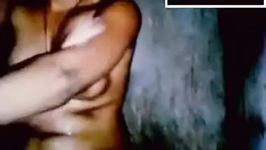 Today Exclusive- Cute Desi Girl Showing Her Bathing To Lover On Video Call